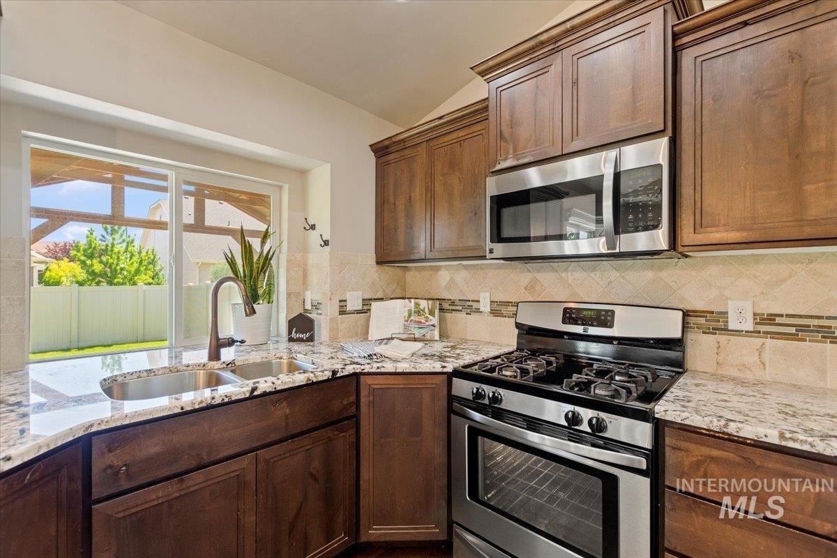 S Arno Ave, Meridian, ID 83642