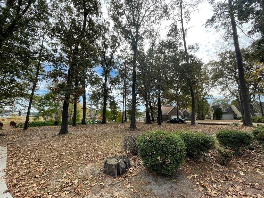 Forest Lawn, Bonaire, GA 31005