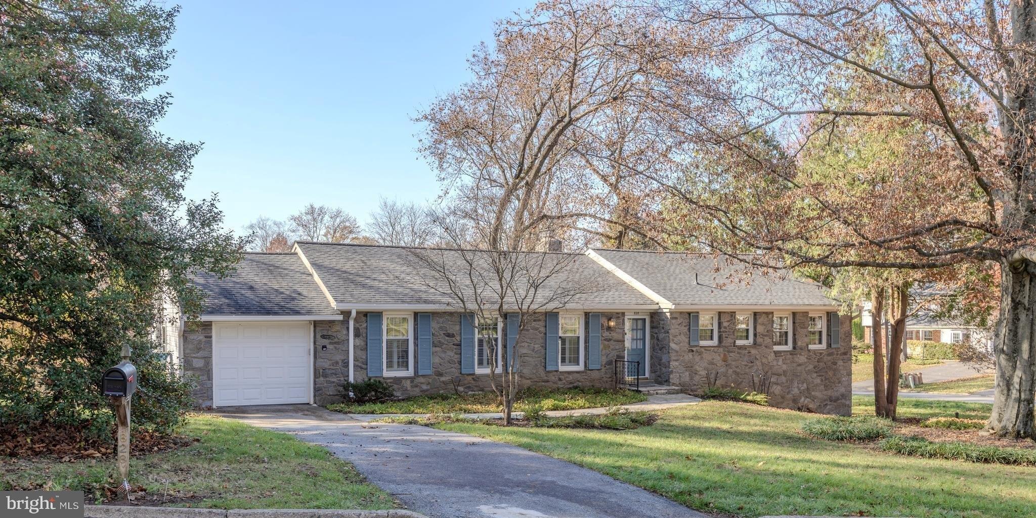 Mystery Ln, West Chester, PA 19382