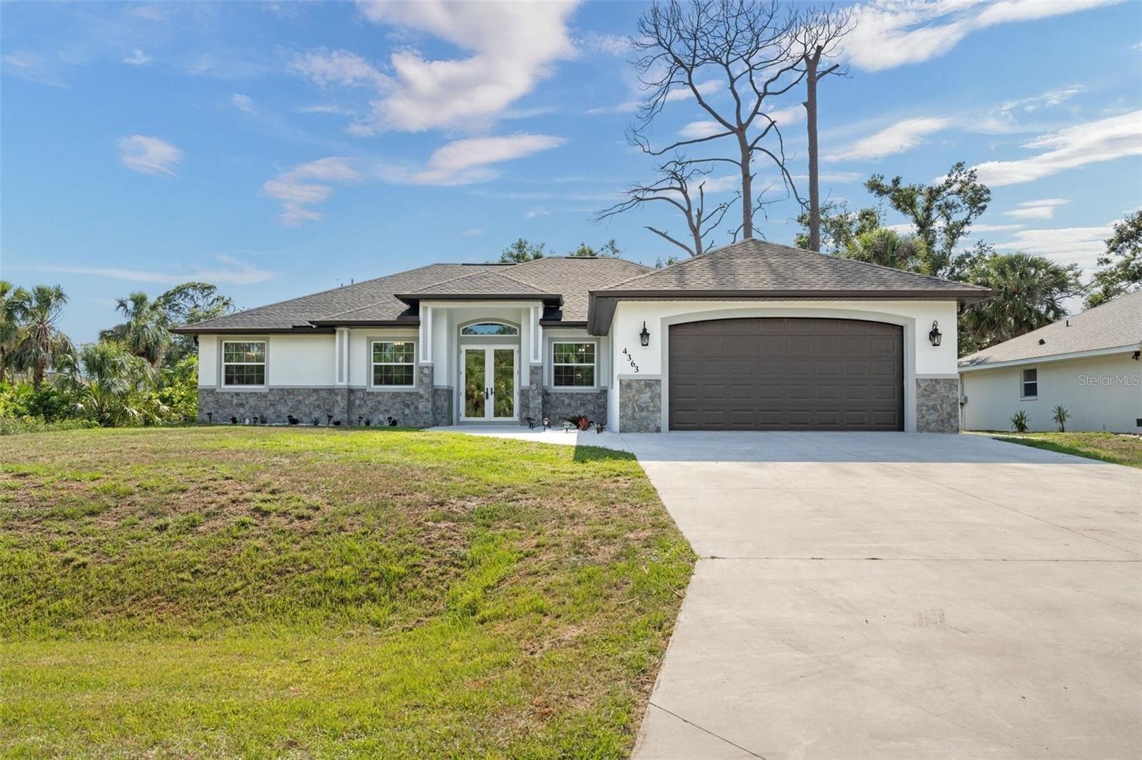 Highland Park Dr, Bettendorf, IA 52722