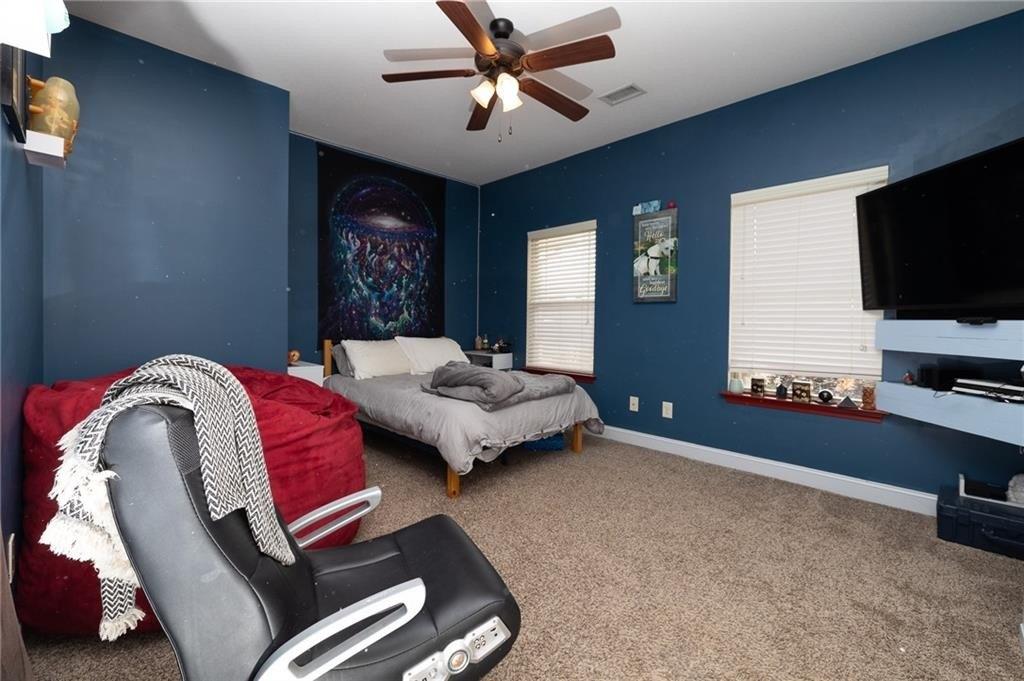 Golden Eagle Ct, Fort Mitchell, AL 36856