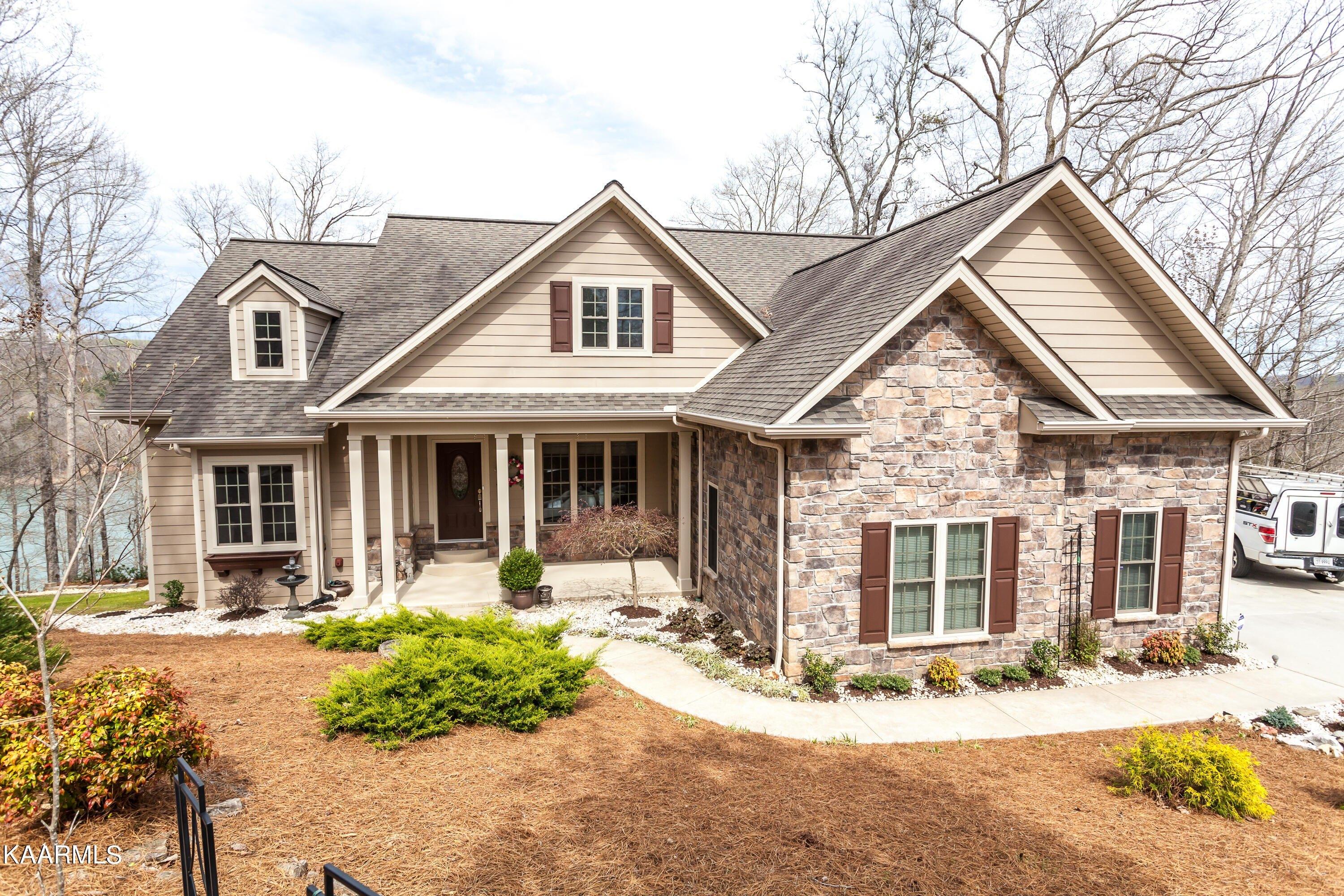 Stoney Rock Ln, Jacksboro, TN 37757