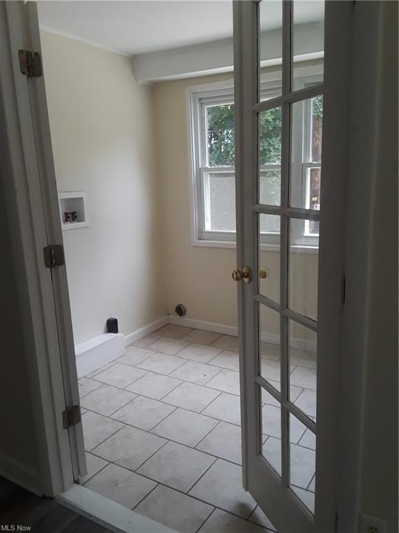 Aqueduct St, Akron, OH 44303