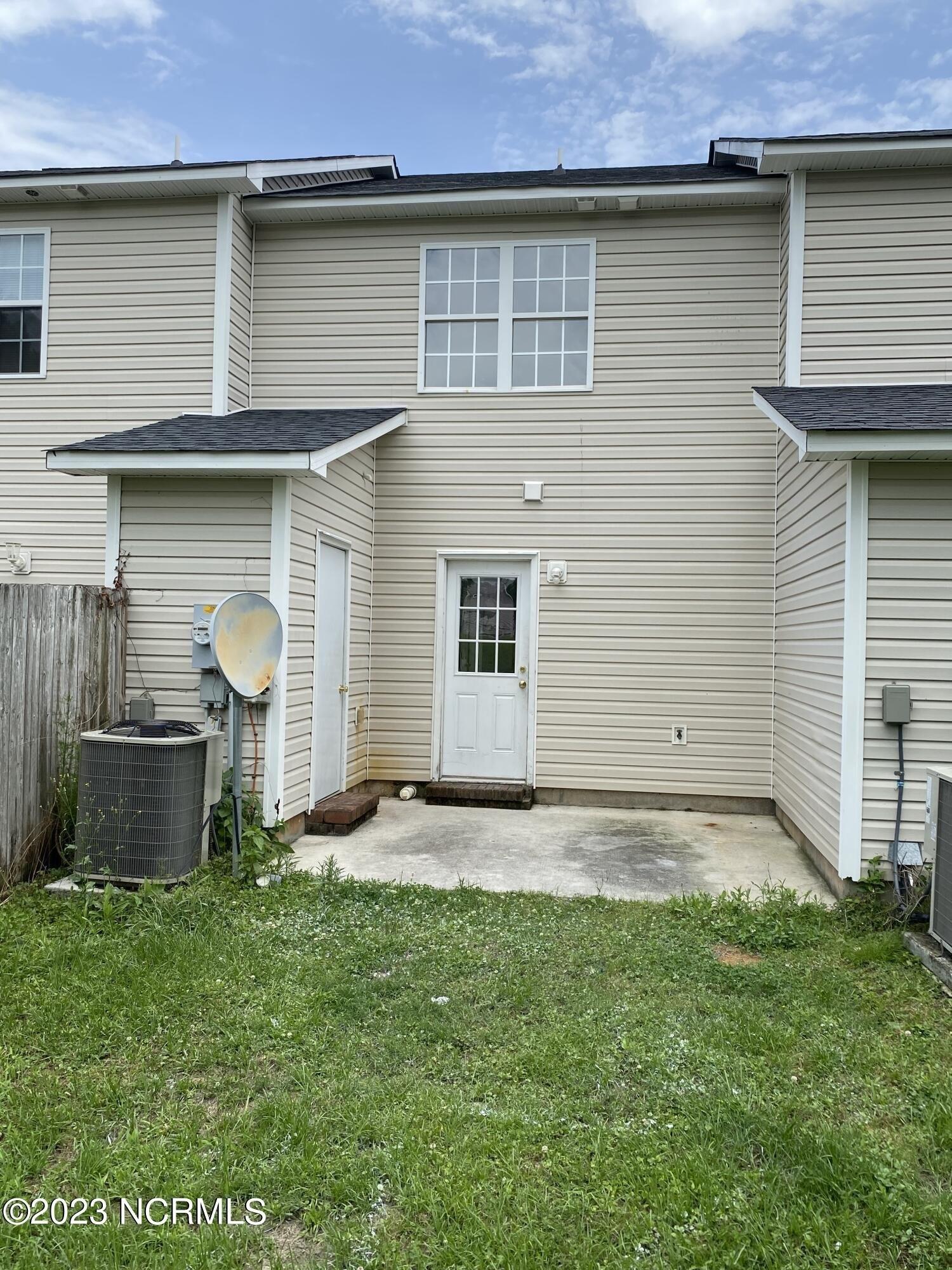 Timberlake Trl, Jacksonville, NC 28546