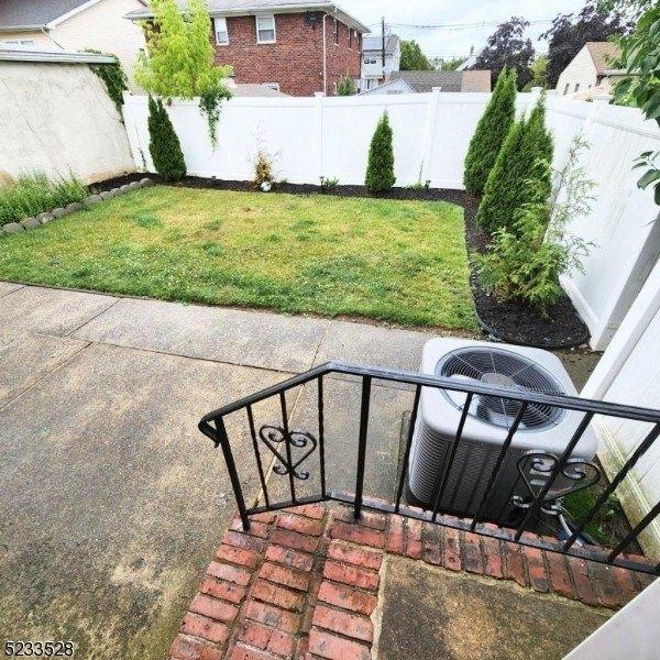 Miltonia St, Linden, NJ 07036