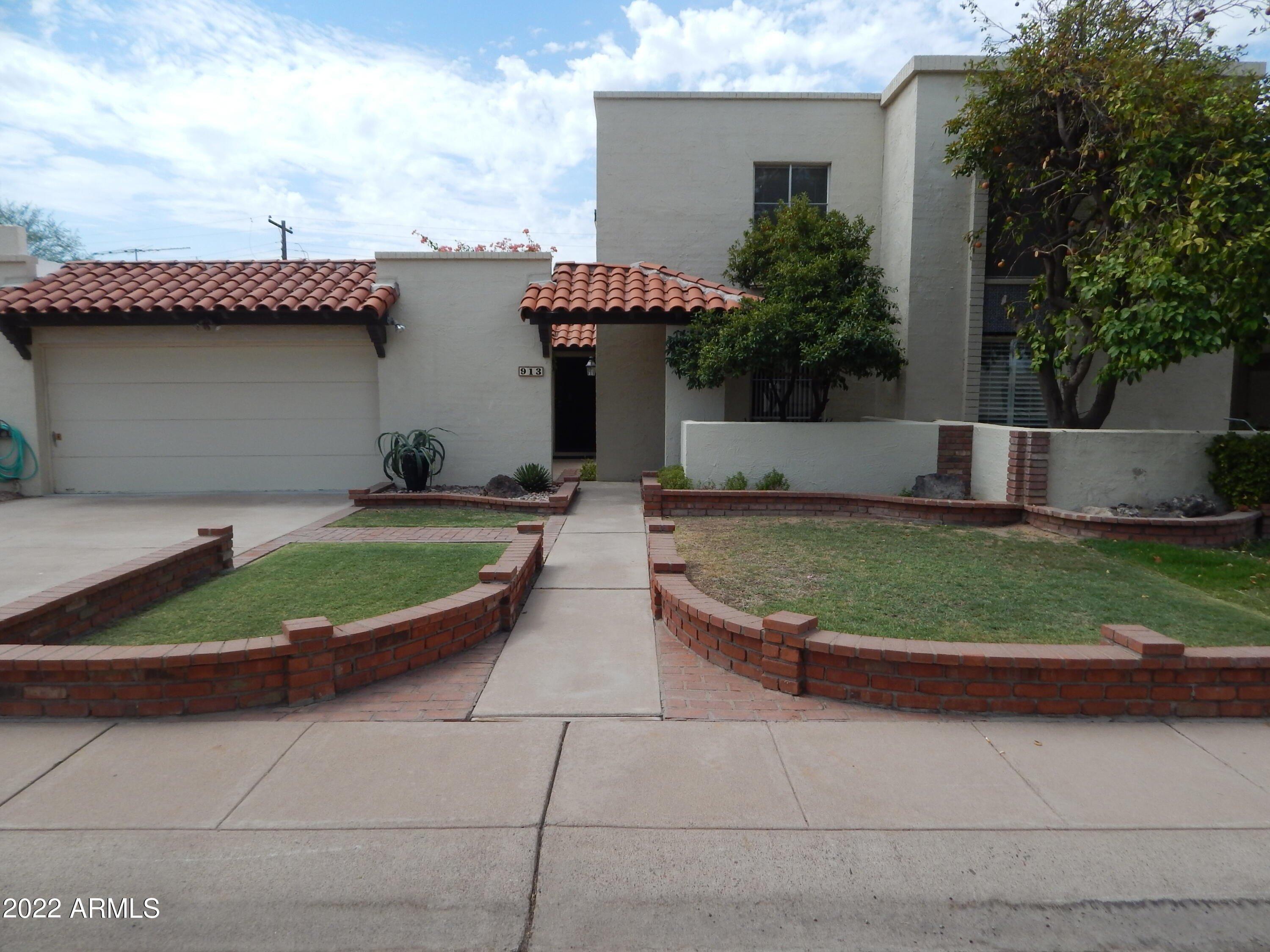 E Laguna Dr, Tempe, AZ 85282