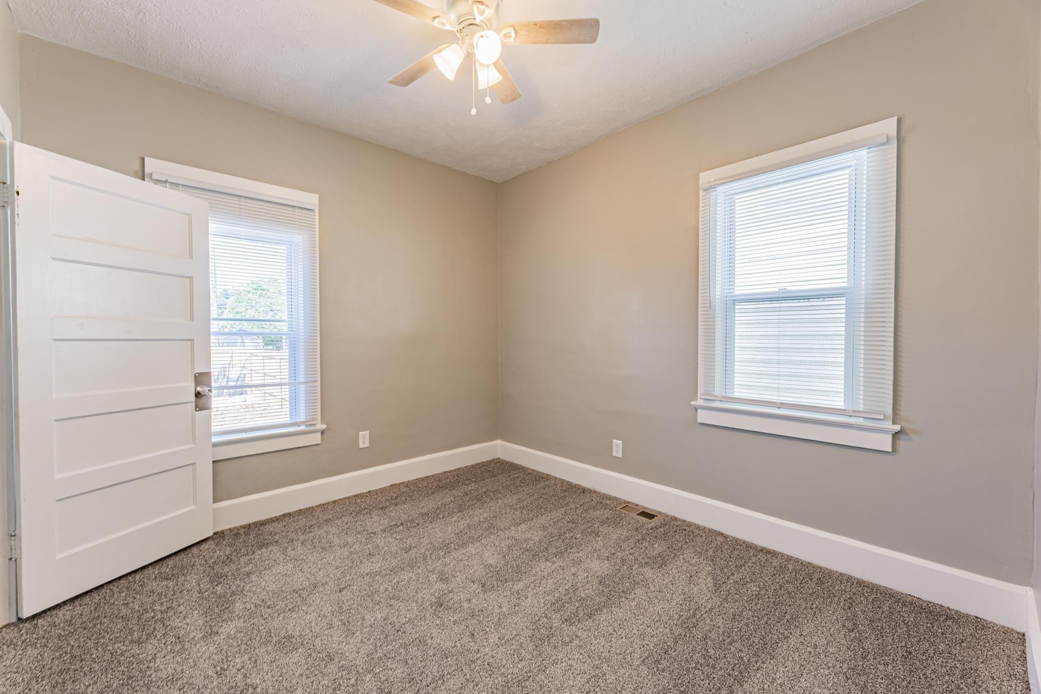 Cedar St, Evansville, IN 47710