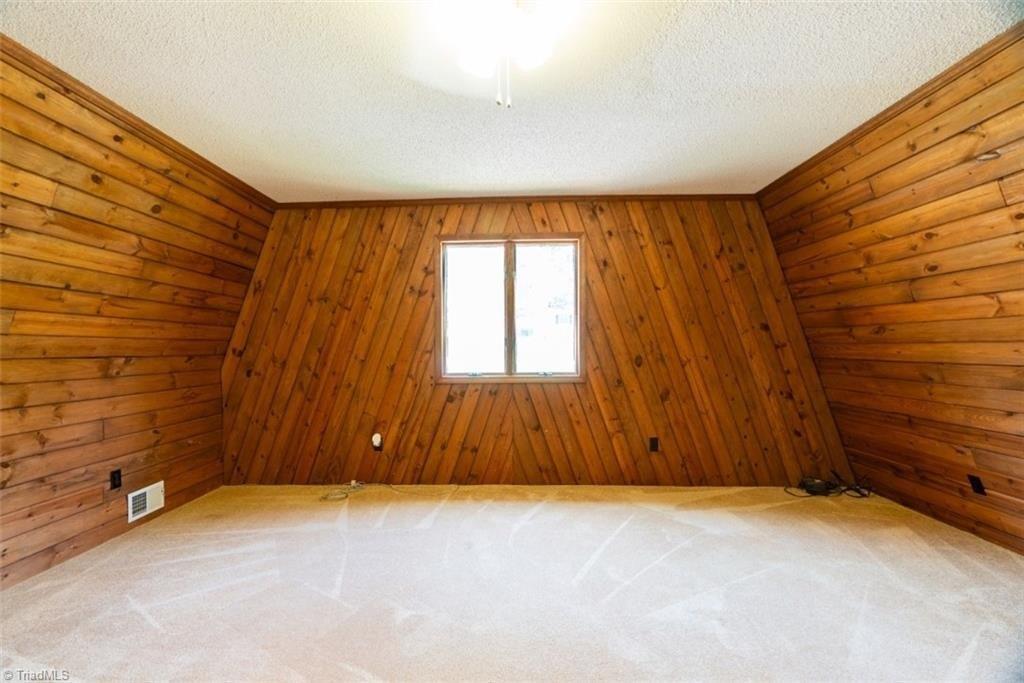 Pinehaven Dr, New London, NC 28127