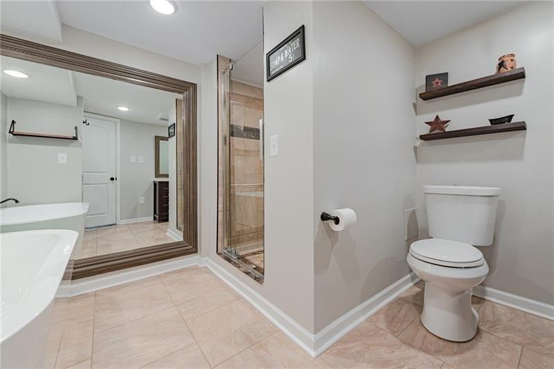 W Laurel Cir, Mount Pleasant, PA 15666