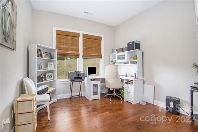 Deer River Rd, Charlotte, NC 28278