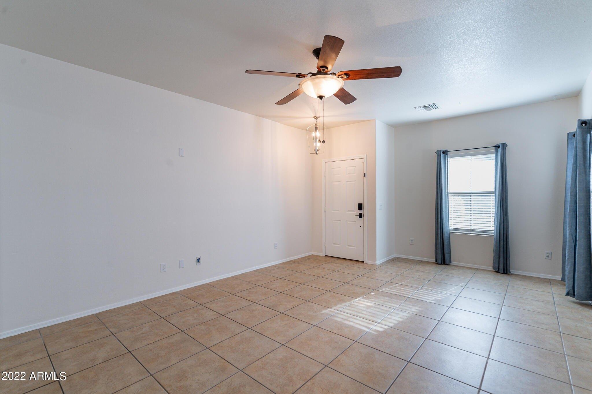S Southwind Dr, Gilbert, AZ 85295