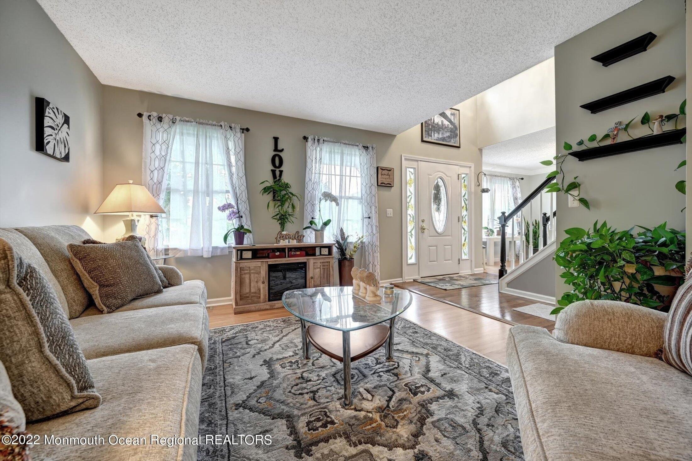 Ravenwood Blvd, Barnegat, NJ 08005