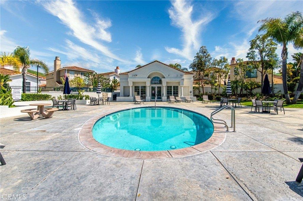 Via De Costa, San Juan Capistrano, CA 92675