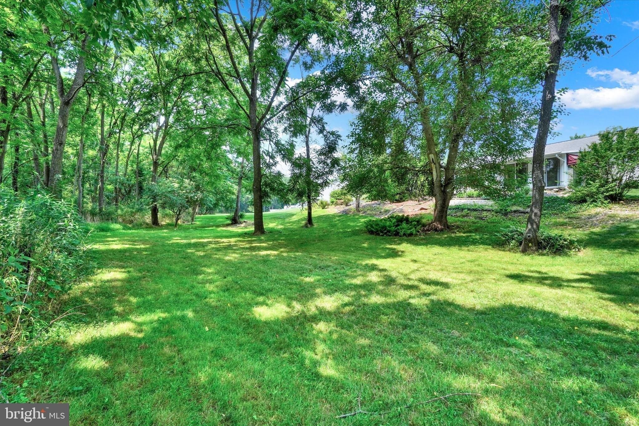 Hadley Dr, York, PA 17408