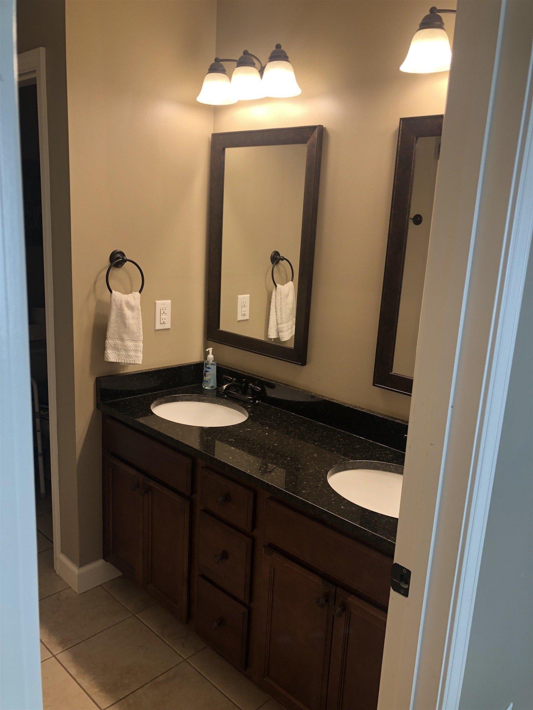 Hallie Olivia Dr, Inman, SC 29349