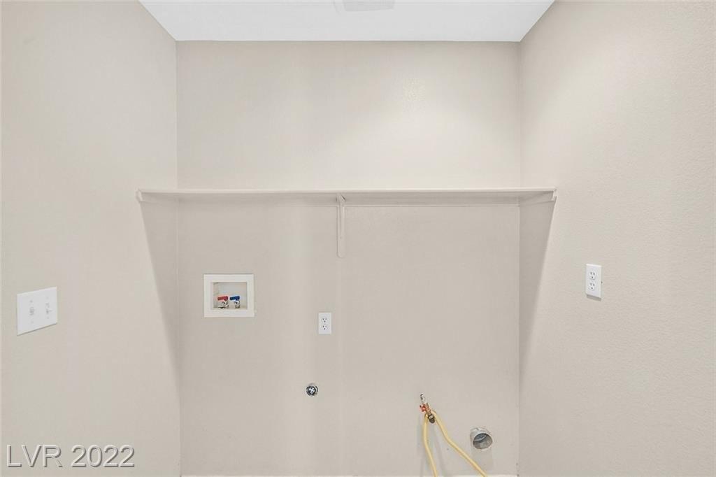 Via Dana Ave, Las Vegas, NV 89141