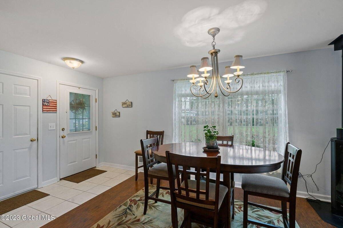 Cherry Blossom Ct, Schenectady, NY 12306