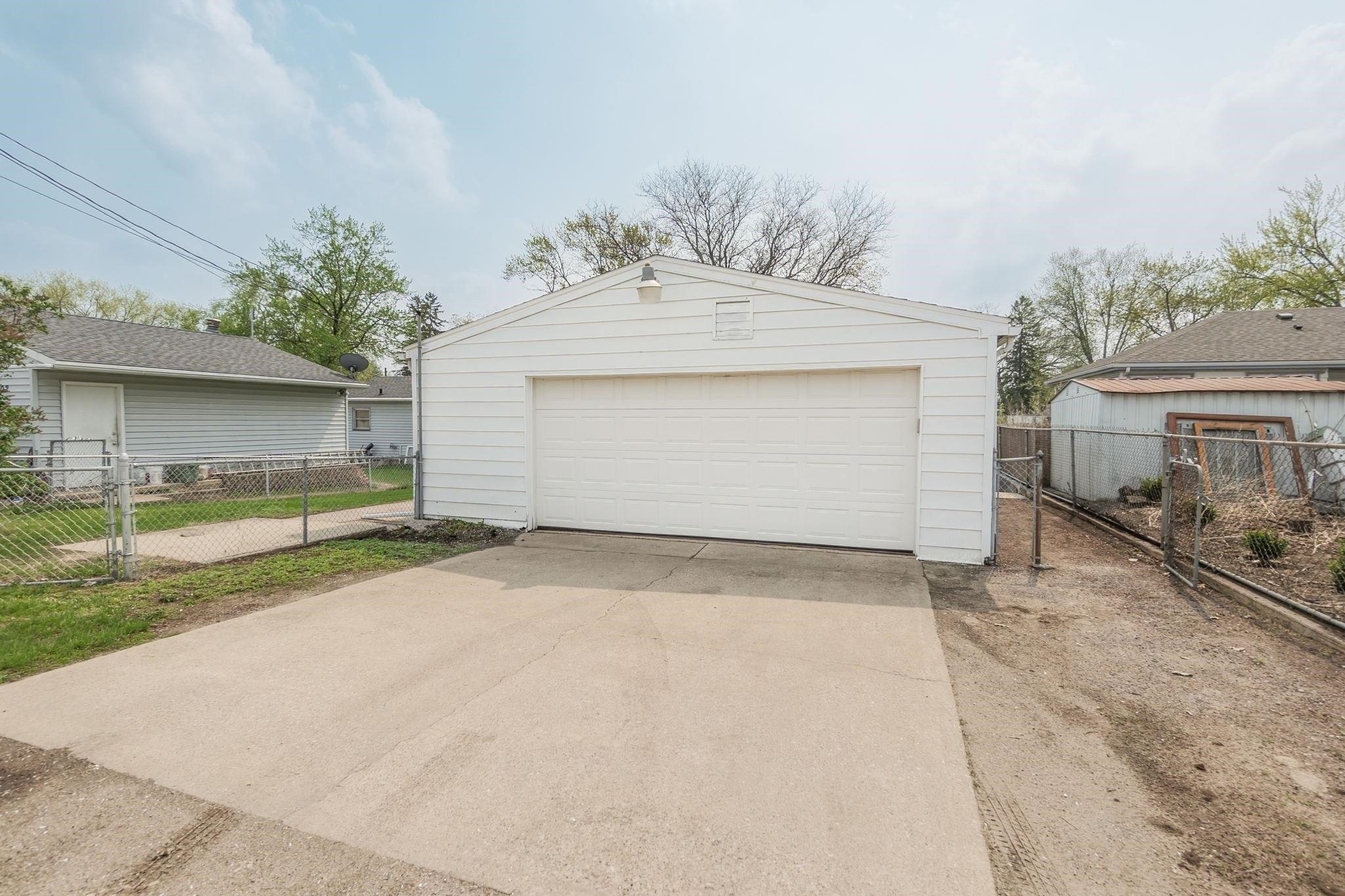 Berlin St, Waterloo, IA 50701