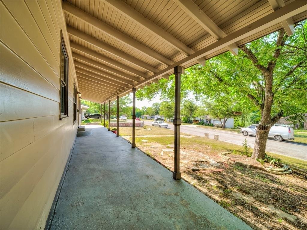 Lovell Ave, Fort Worth, TX 76107