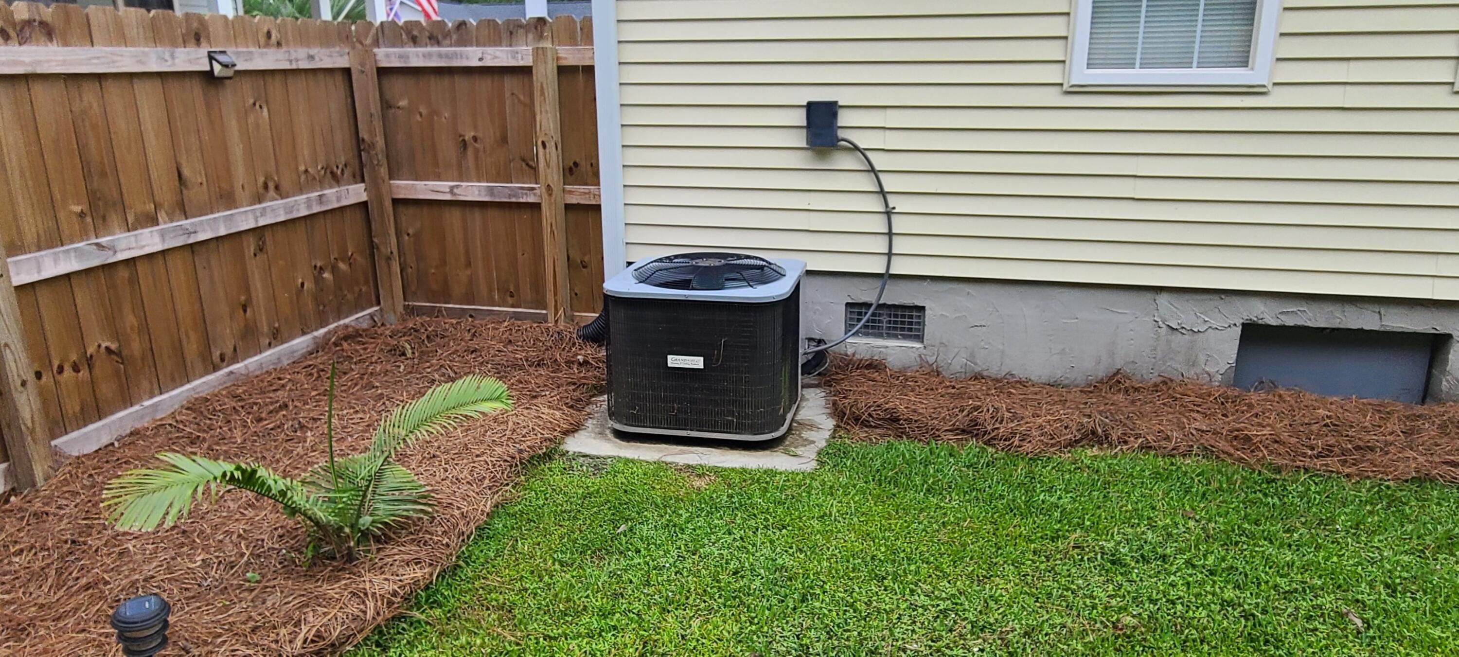 Lavender Ln, North Charleston, SC 29420