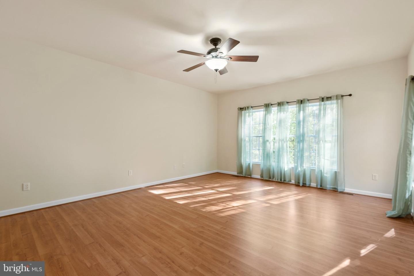 Pinecrest Ln, Fredericksburg, VA 22408