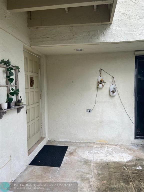 Regal Ct E, Wellington, FL 33414