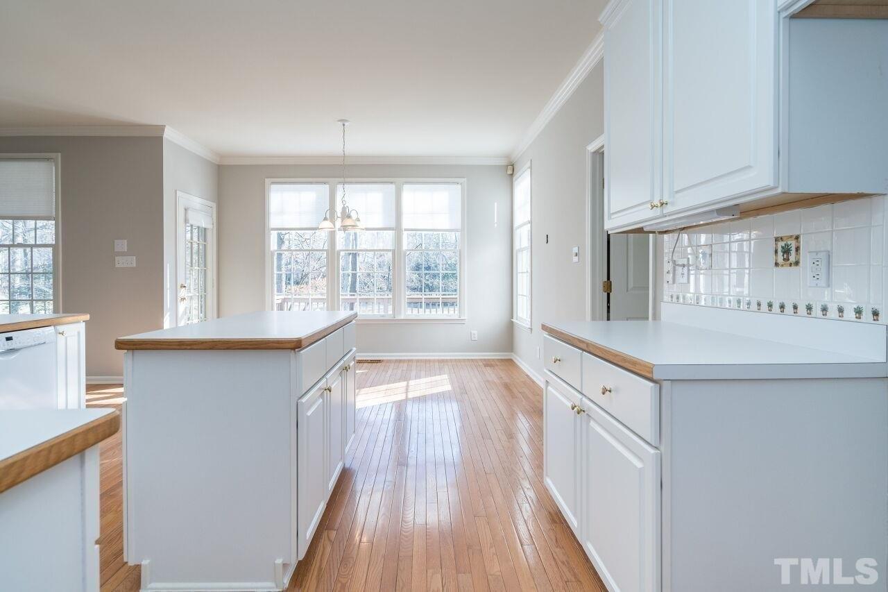 Waverly Dr, Clayton, NC 27527