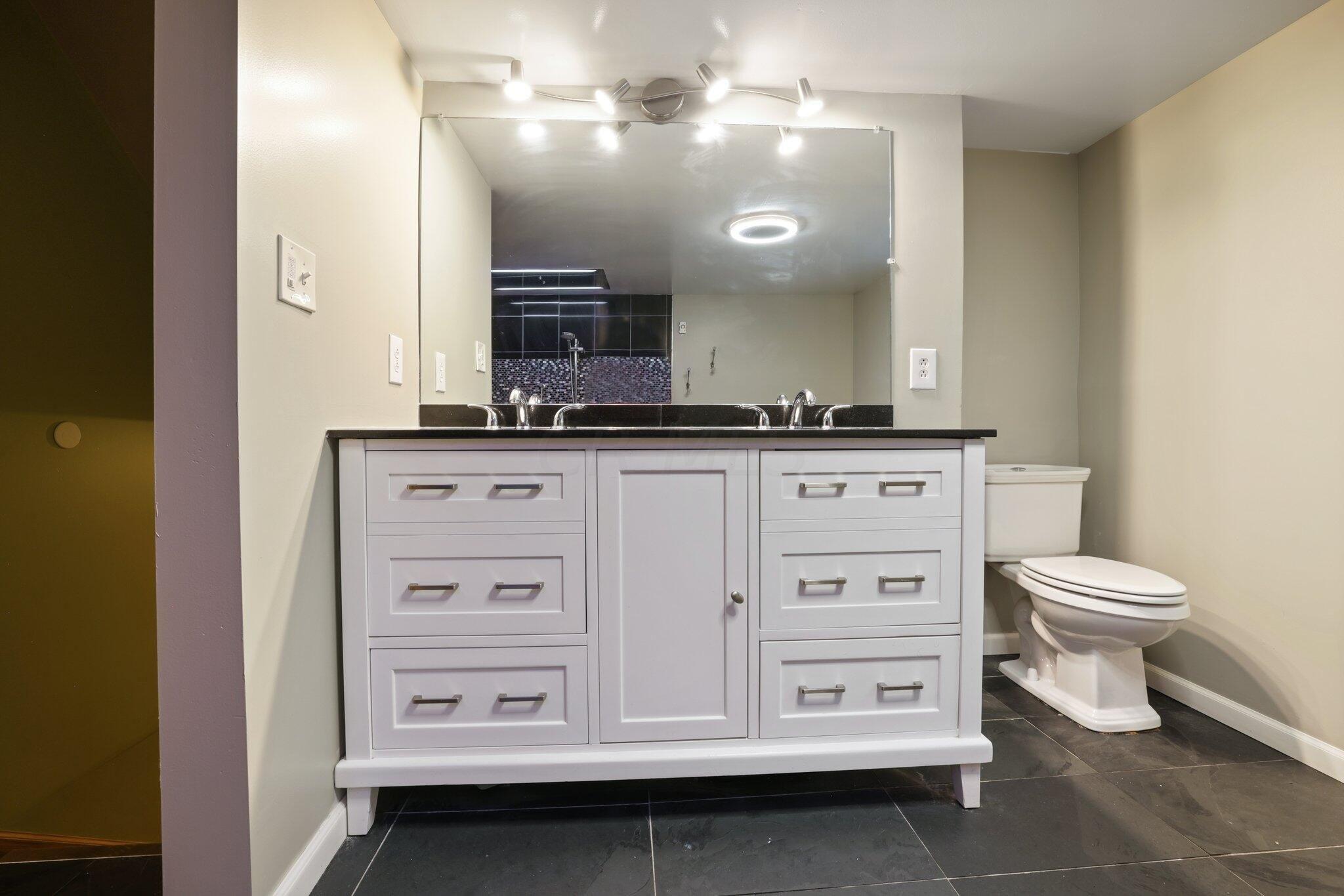 Caro Ln, Columbus, OH 43230
