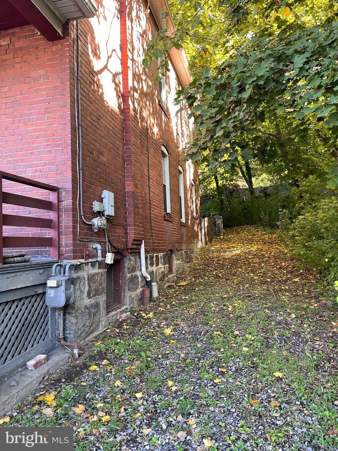 Williams St, Cumberland, MD 21502
