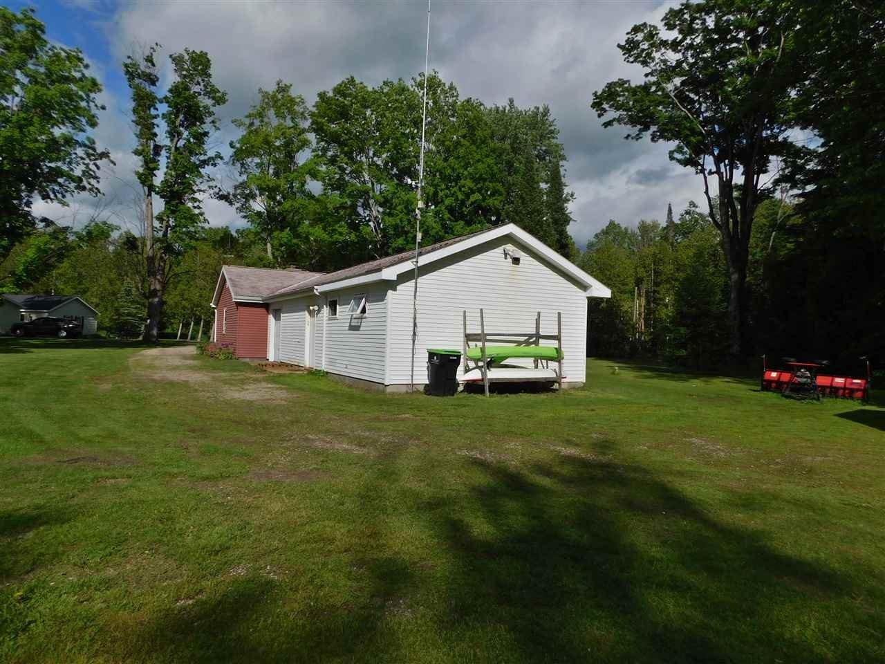 Lake St, Alanson, MI 49706