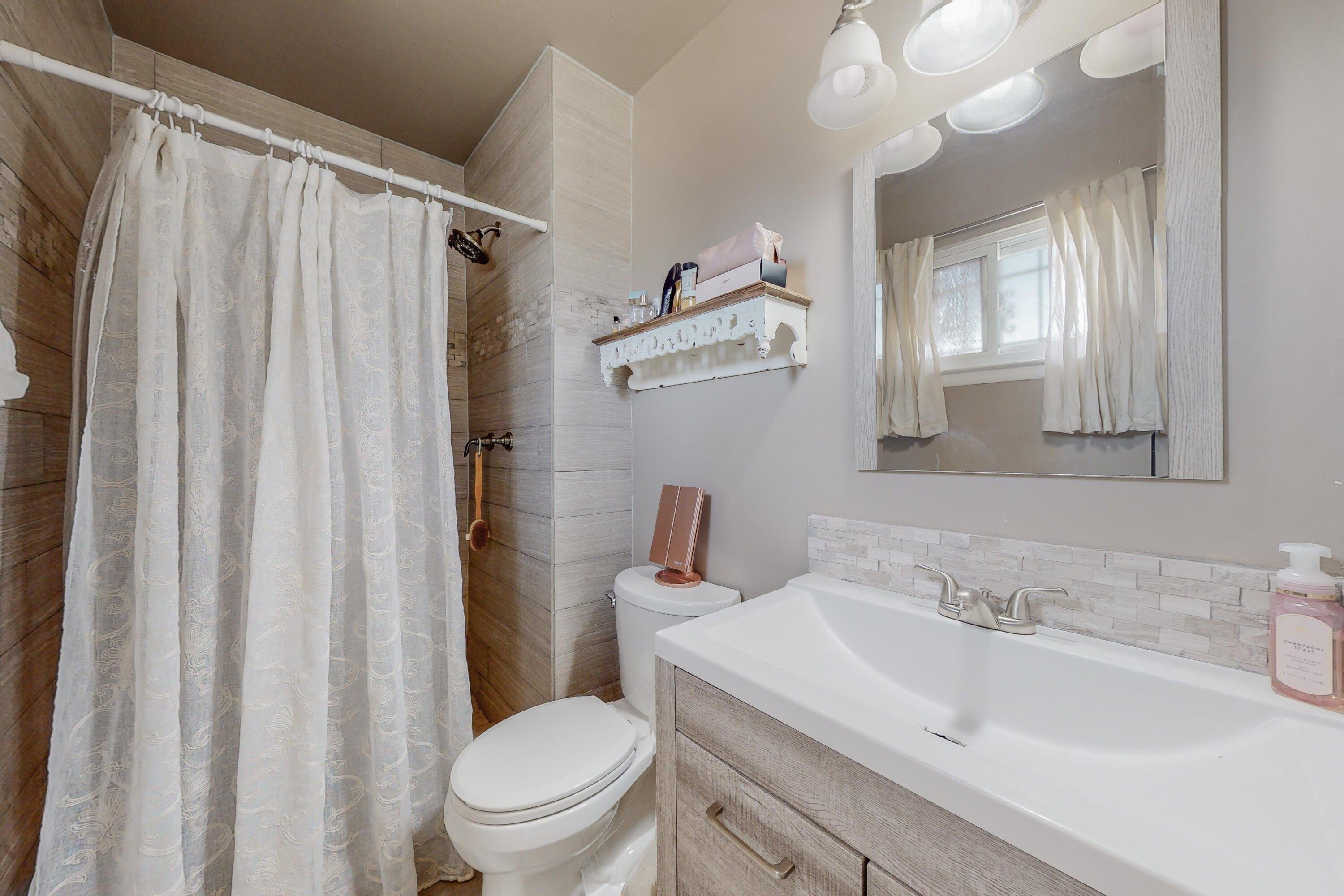 Auburn Ave Ne, Albuquerque, NM 87112