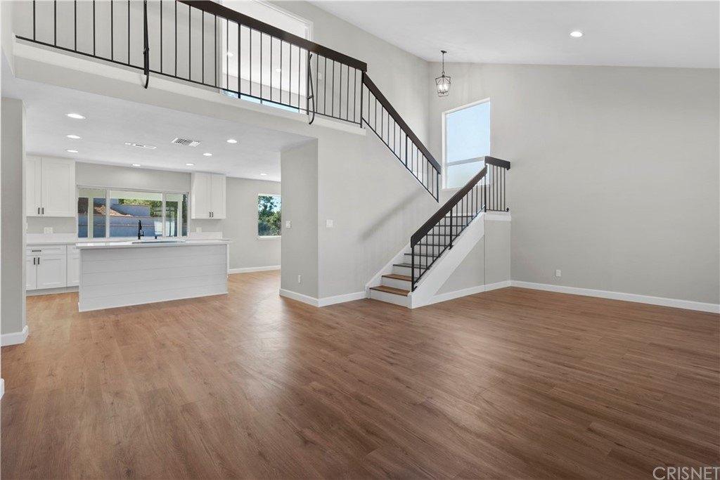 Vista Delgado Dr, Valencia, CA 91354