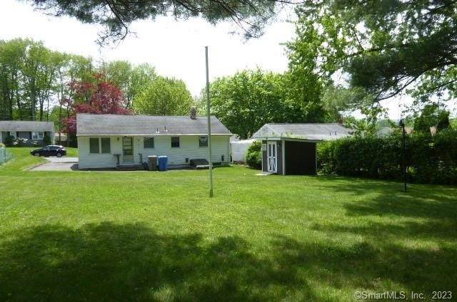Brace Ave, Bristol, CT 06010