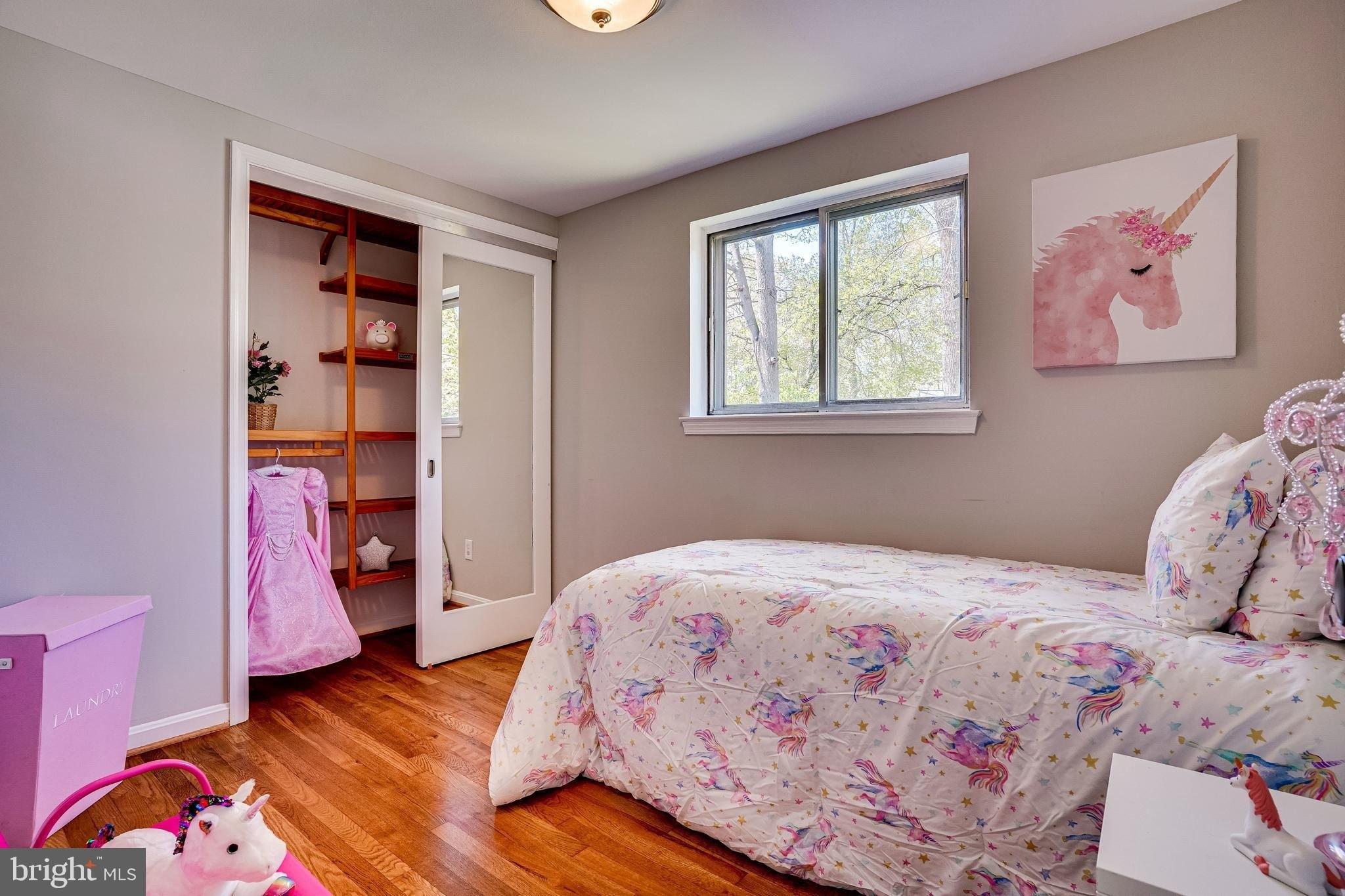 Kings Park Dr, Springfield, VA 22151