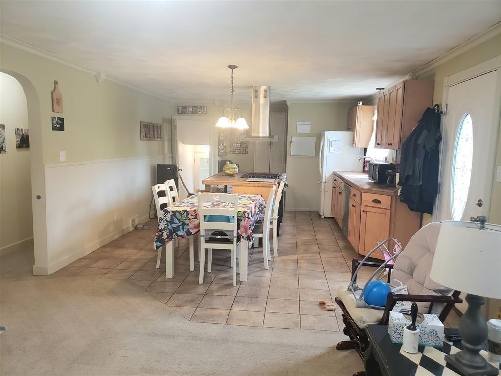 Sunset Ave, Vestal, NY 13850