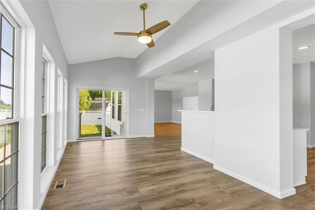 Walker Ln, Painesville, OH 44077