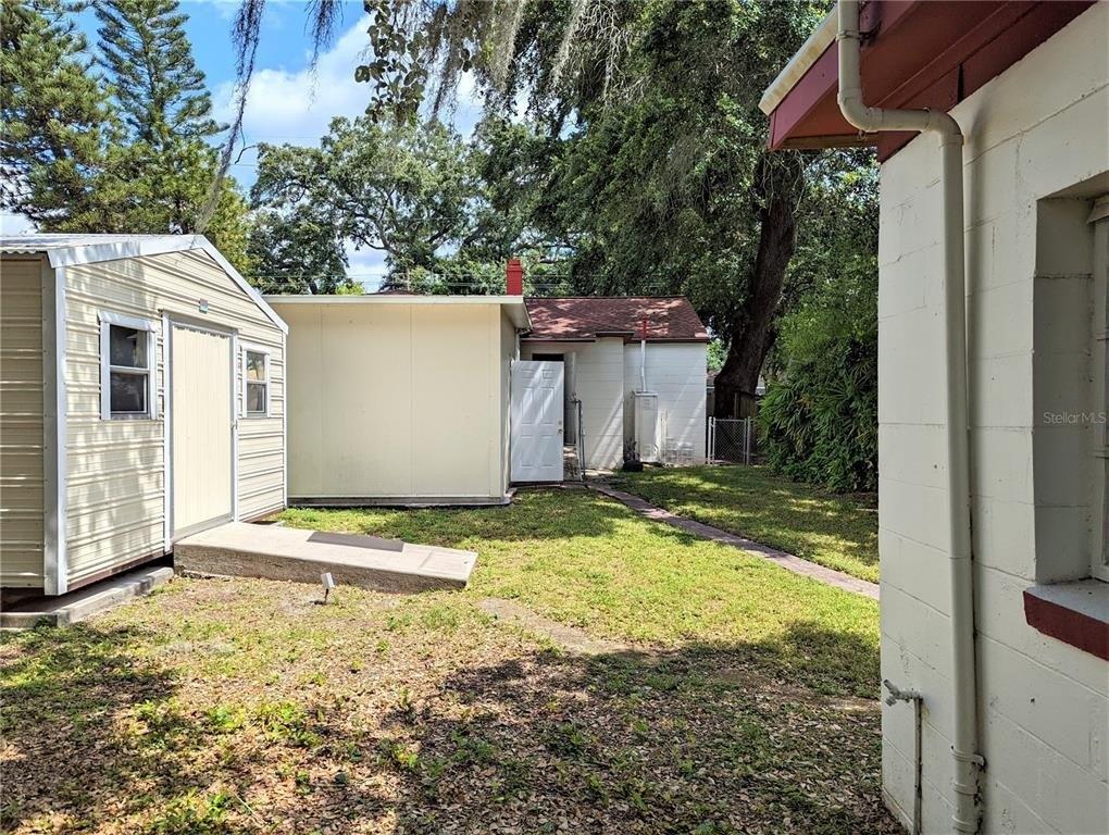 W Plymouth St, Tampa, FL 33603