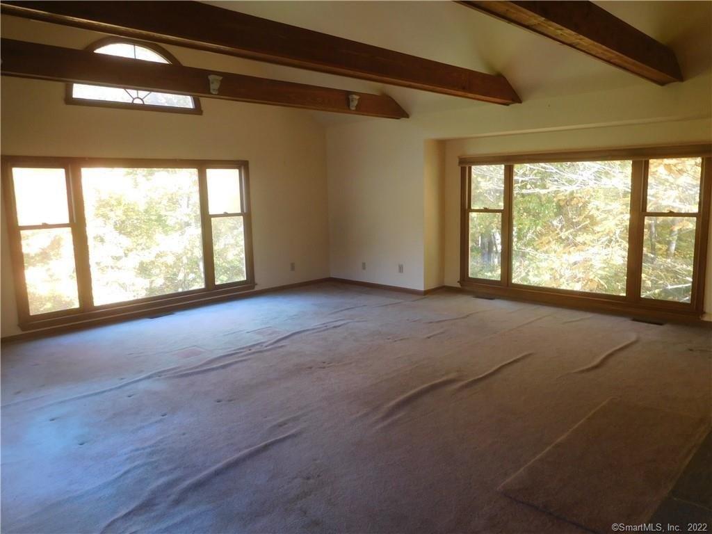 N Hillside Ln, Monroe, CT 06468