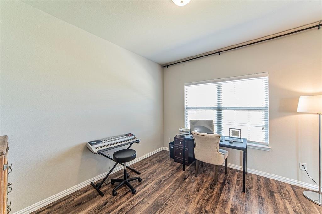 Live Oak Ln, Decatur, TX 76234