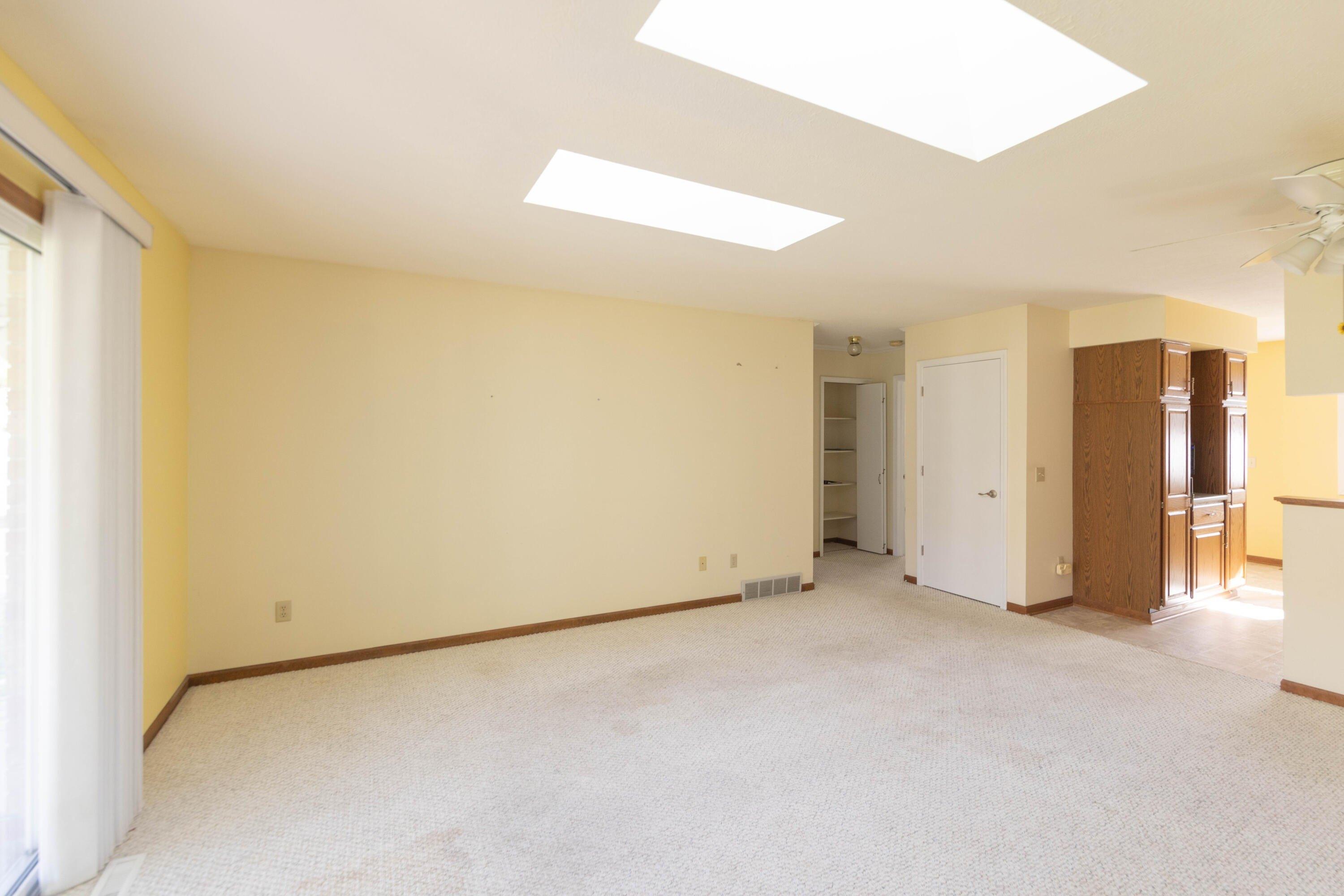 Green Meadow Rd, Kalamazoo, MI 49009