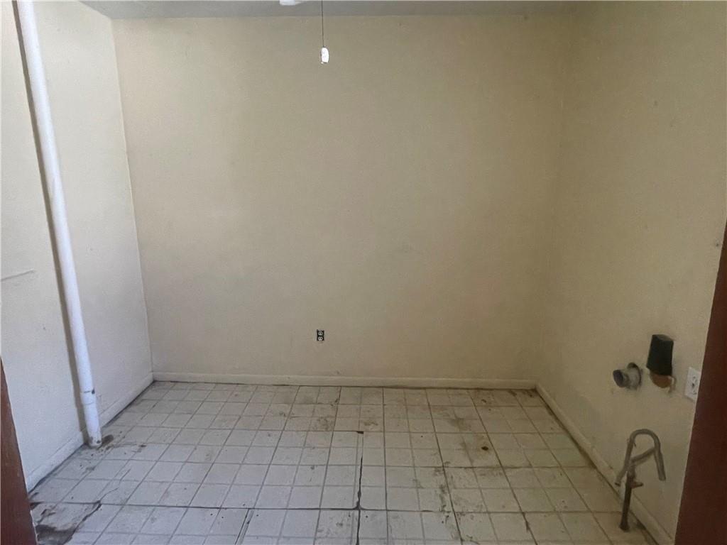 C Ave E, Oskaloosa, IA 52577