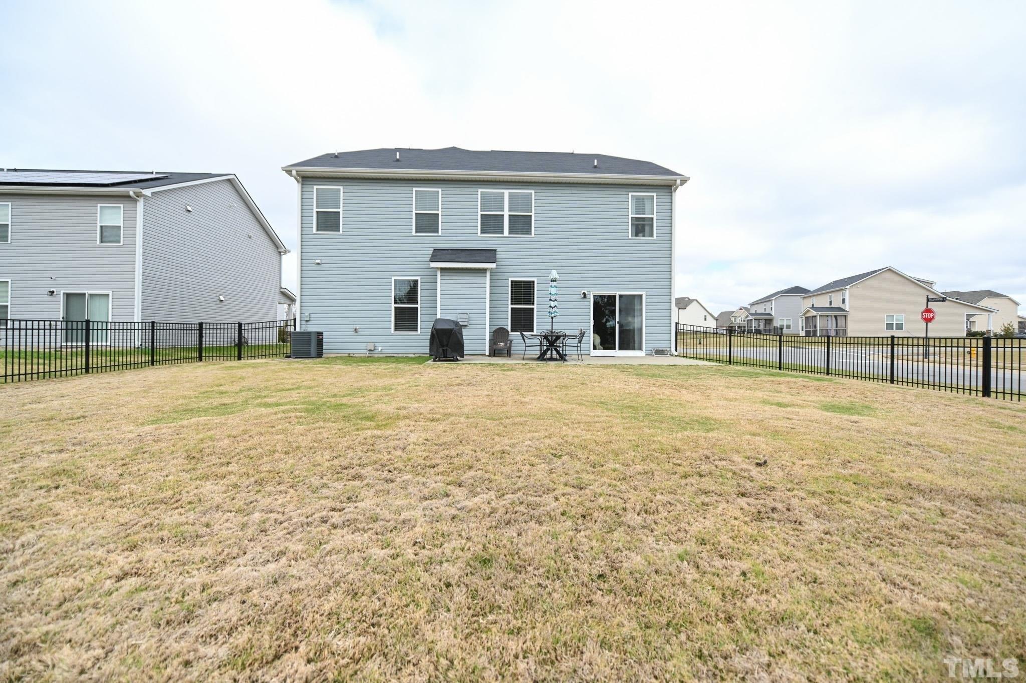 Golden Plum Ln, Zebulon, NC 27597