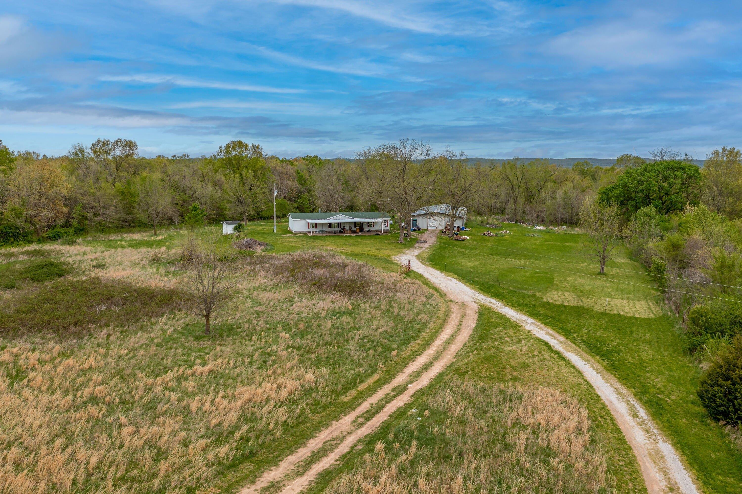 E 260 Rd, Grove, OK 74344