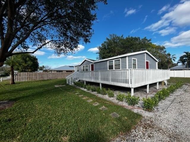 Se Hibiscus Ave, Stuart, FL 34996