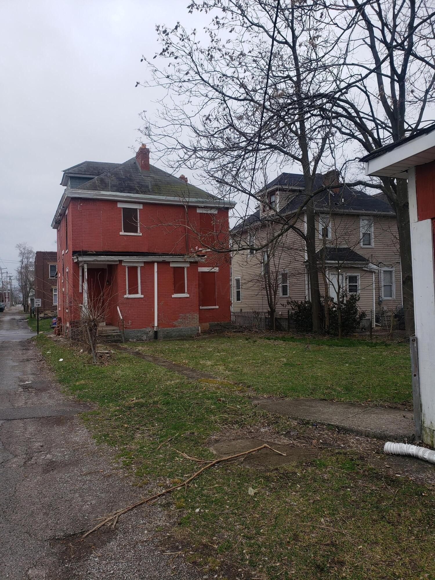 Gilbert St, Columbus, OH 43206