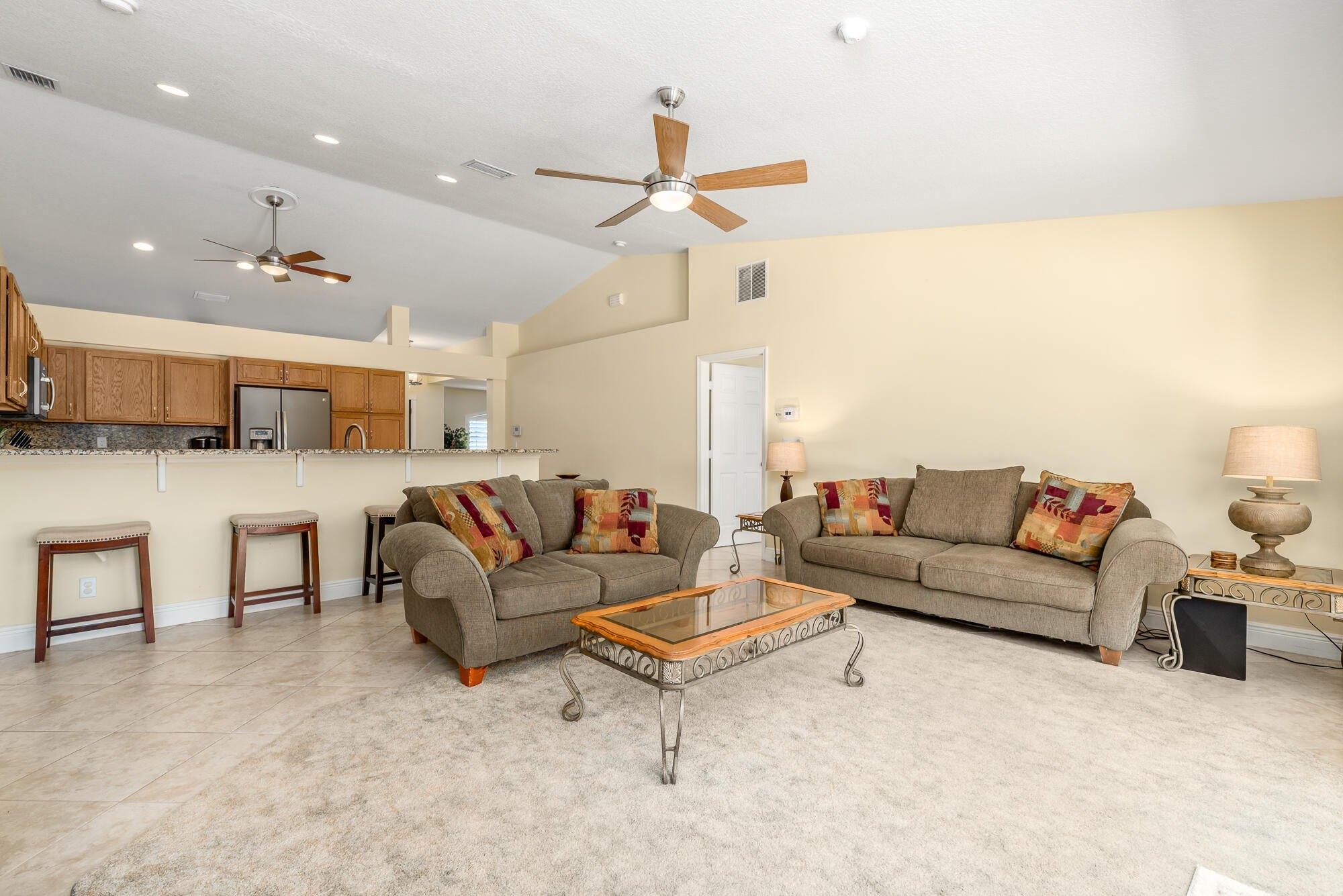 Sw Idol Ave, Port St Lucie, FL 34953