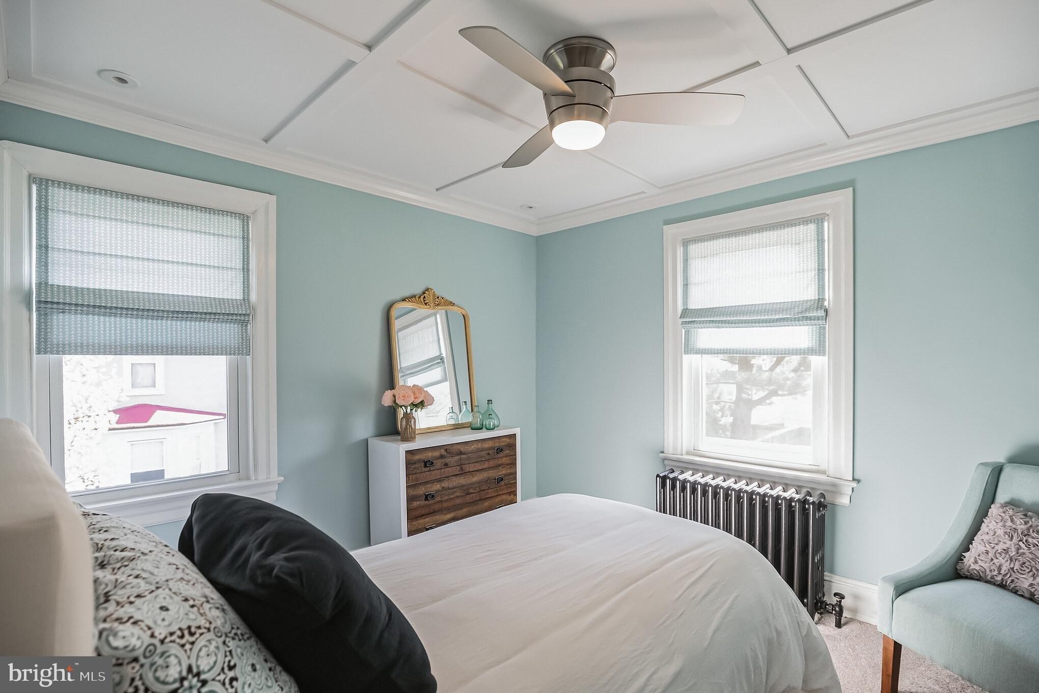 Roslyn Ave, Glenside, PA 19038