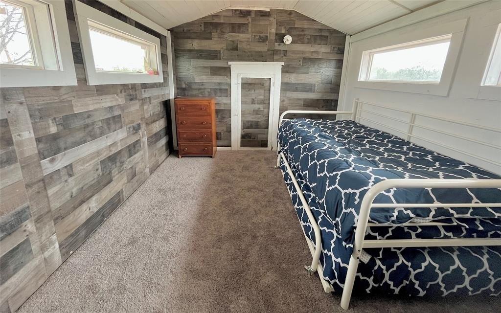 S Oak St, Ranger, TX 76470