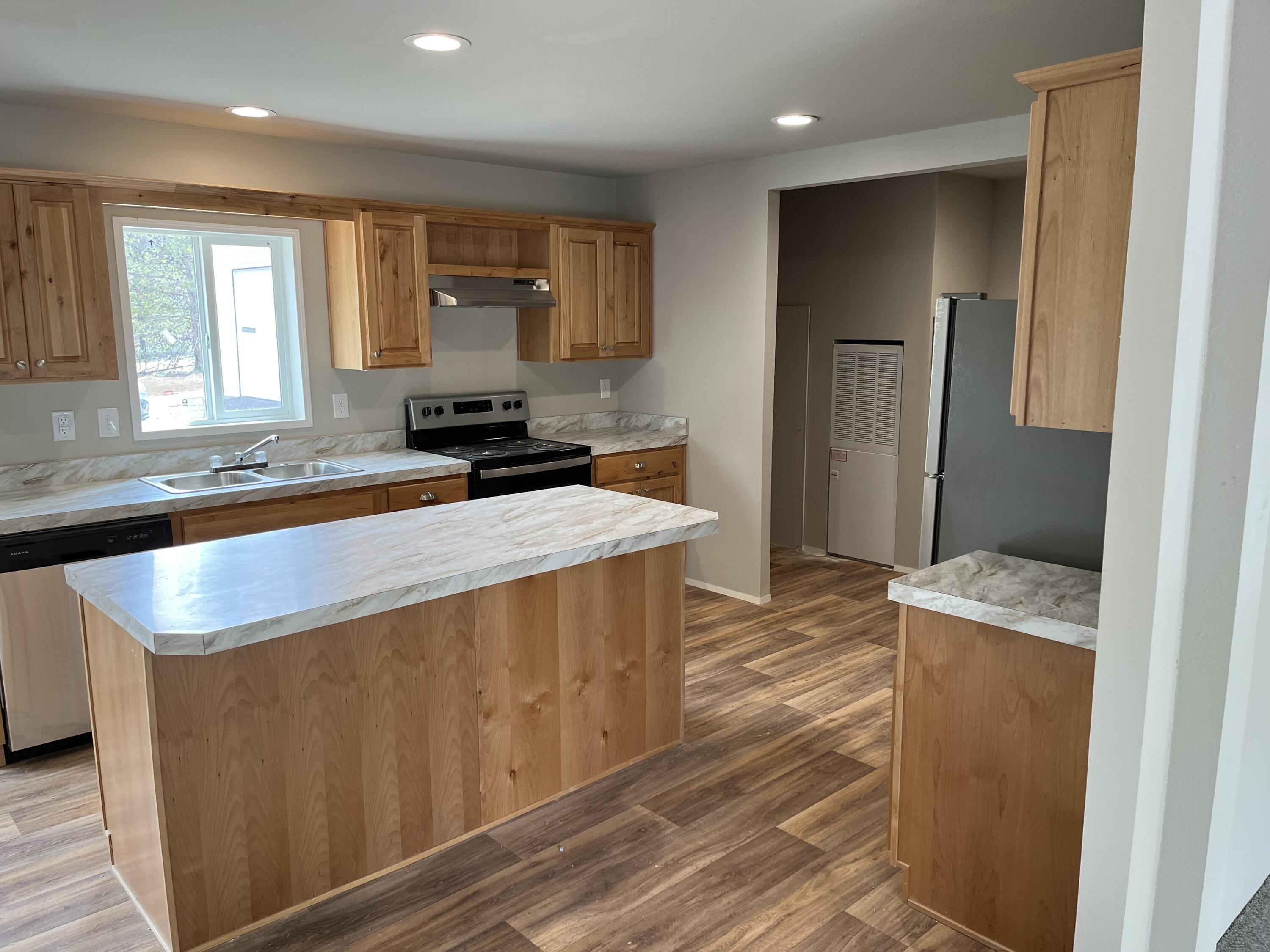 Hawks Lair Rd, La Pine, OR 97739