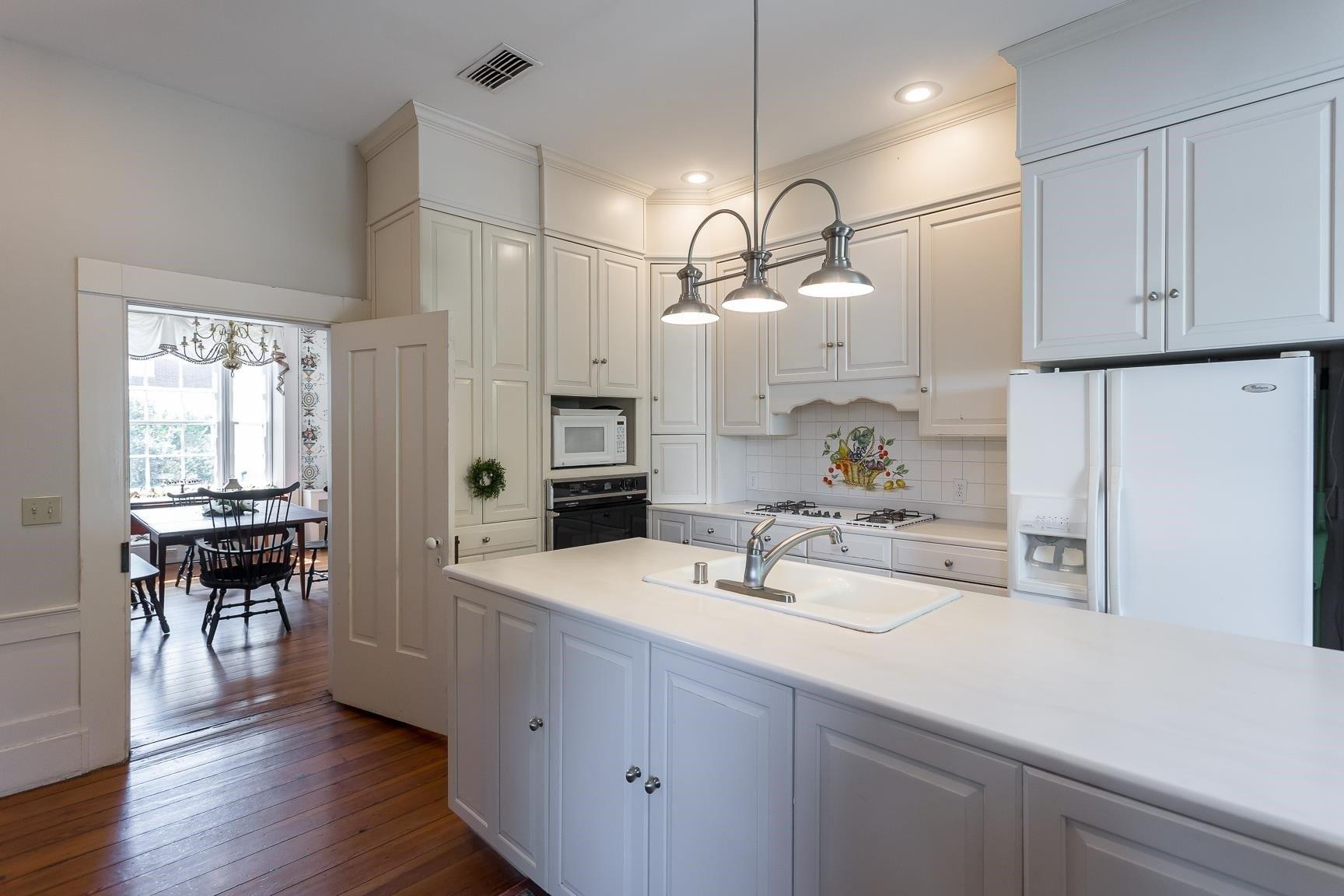 S Main St, Bridgewater, VA 22812